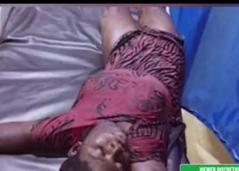 A/R: Lady, 20, stabs 18-year old girl to death during fight