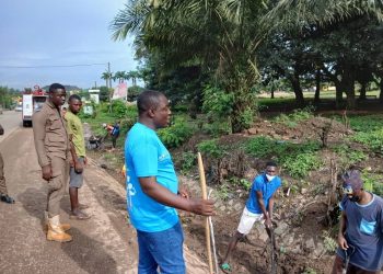 Atiwa East DCE leads National Sanitation Day exercise 