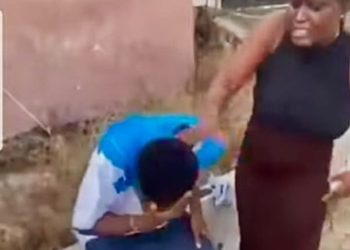 “Friends of my boyfriend have been assaulting him” – Lady in viral video