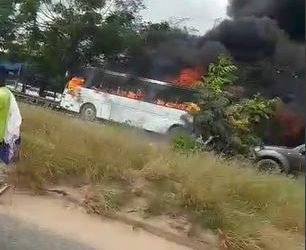 83 Wesley Grammar students, 5 teachers flee after bus caught fire and burnt to ashes in Kasoa